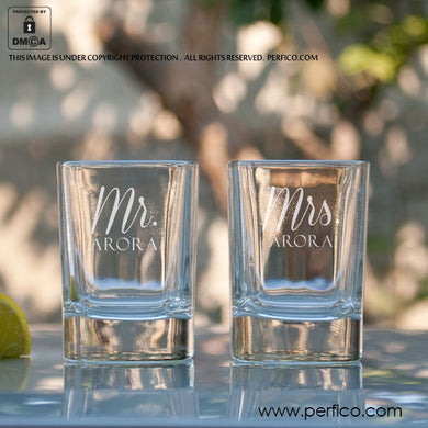 Mr and Mrs © Personalized Shot Glasses